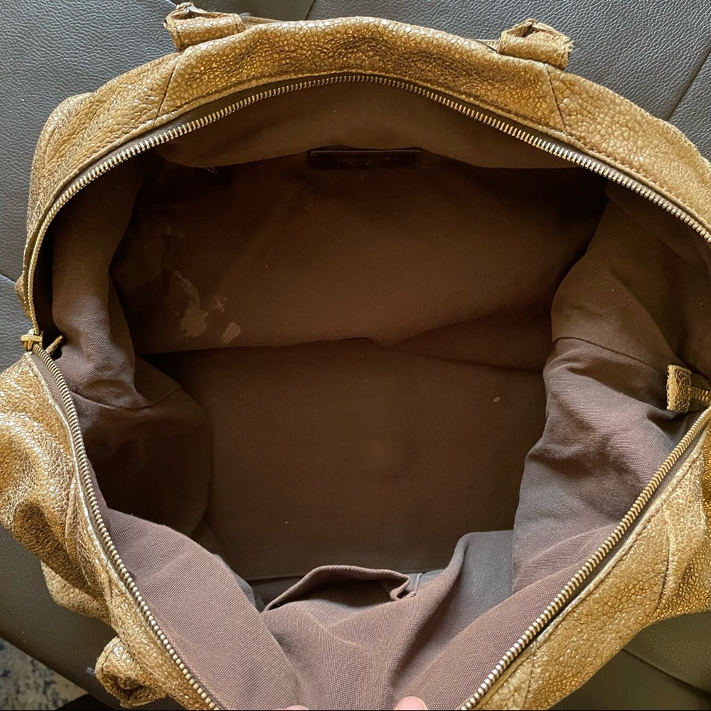 Yves Saint Laurent Gold Volcano Easy Tote Bag - Picture 5 of 12